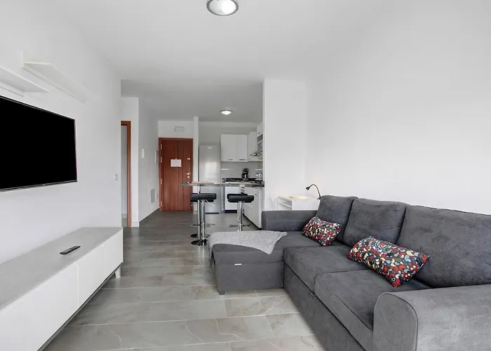 Pimpopa 0-4 * Канделария